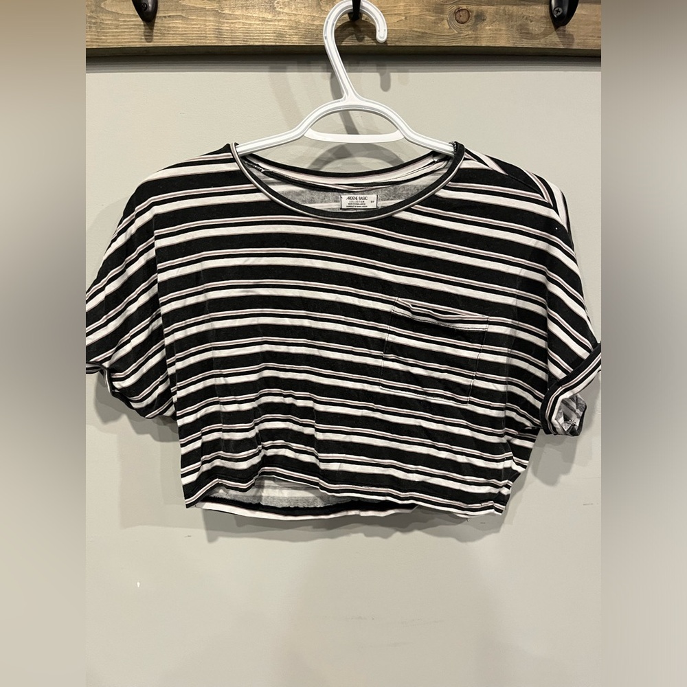 5/$20 size small crop top